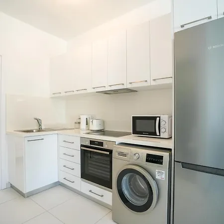 Resitour - Kings Gardens Apartment Paphos